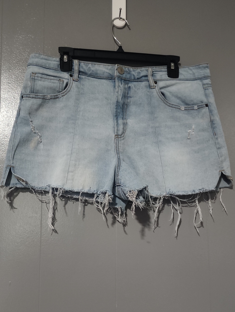 No Boundaries Light Blue Distressed Denim Shorts